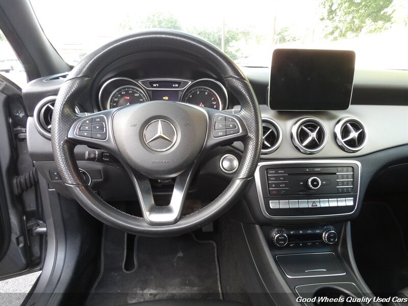 Used 2020 Mercedes-Benz GLA 250 4MATIC image 13