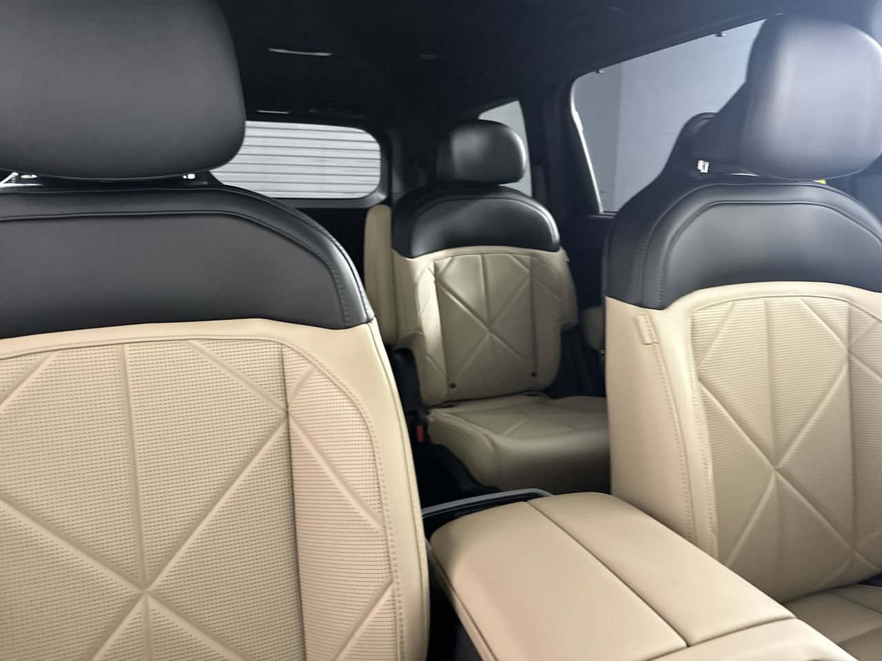 New 2027 Kia Telluride EX FWD image 16