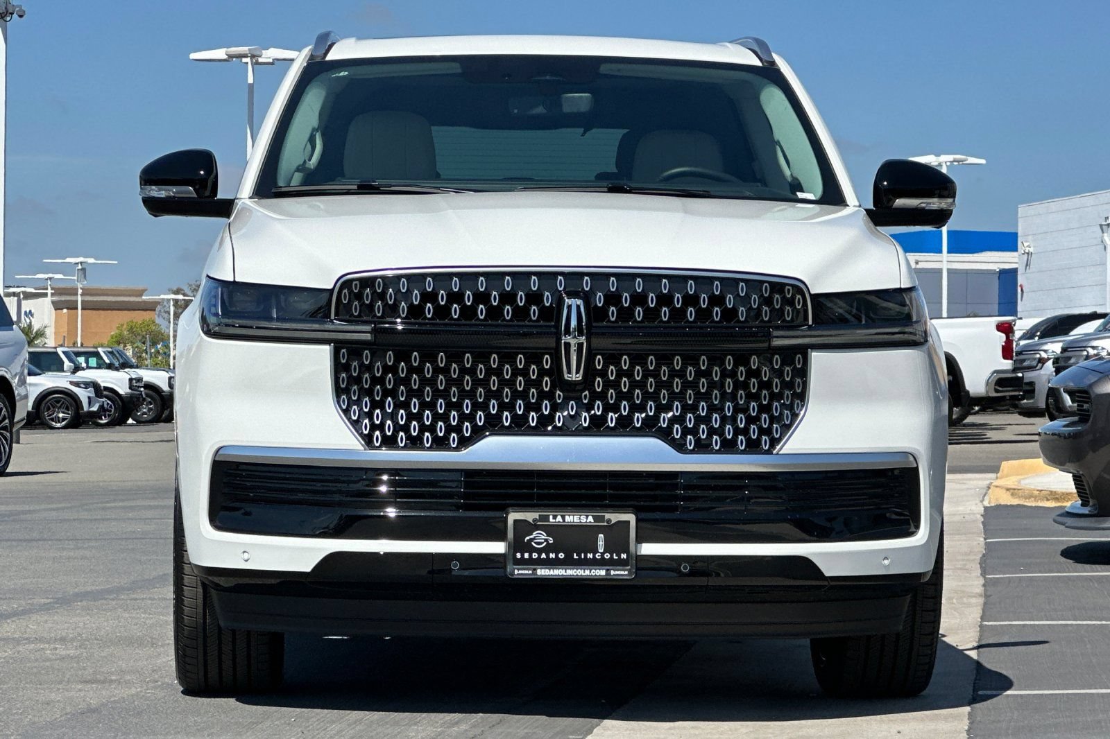 New 2026 Lincoln Navigator Reserve AWD/4WD image 8