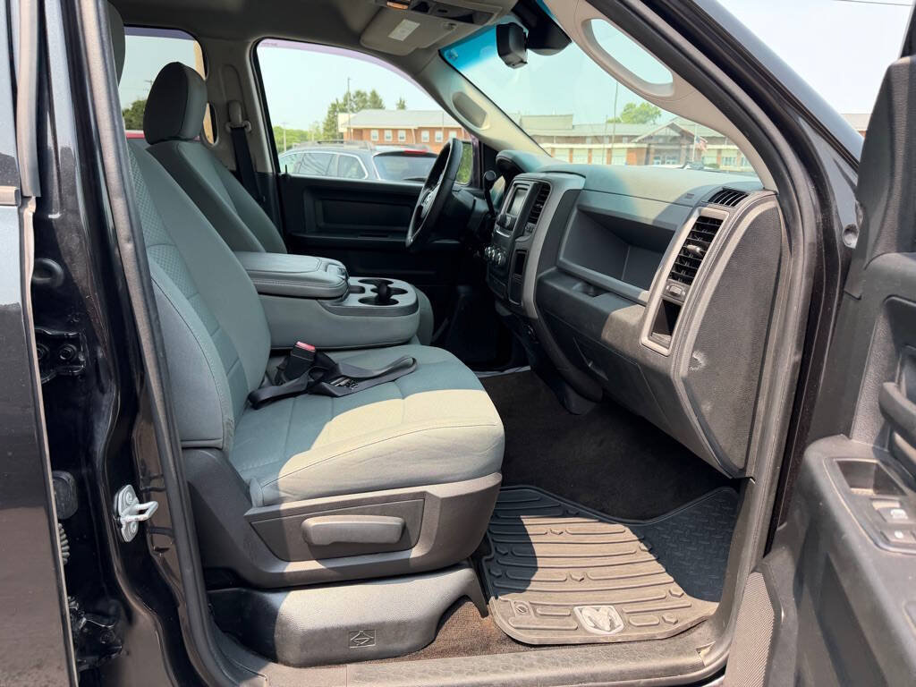 Used 2015 RAM 1500 Express AWD/4WD image 10