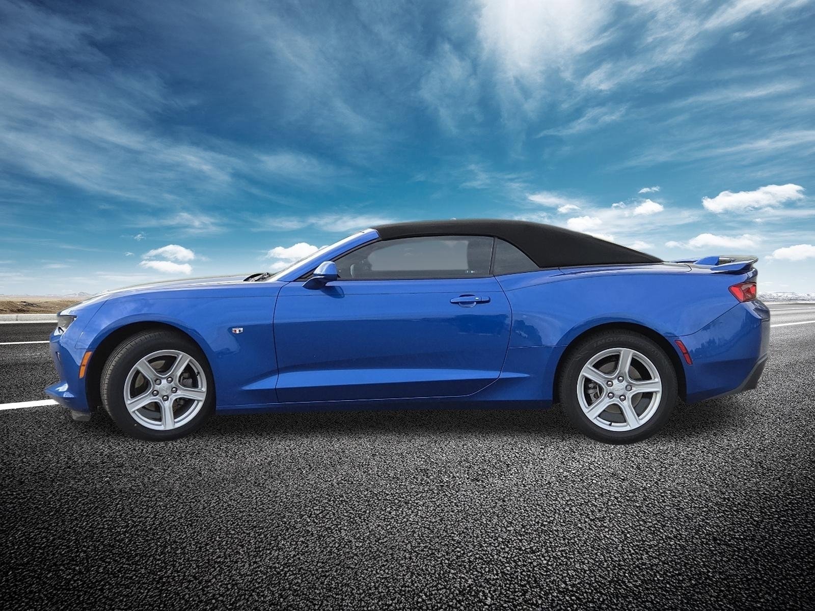 Used 2018 Chevrolet Camaro LT image 14