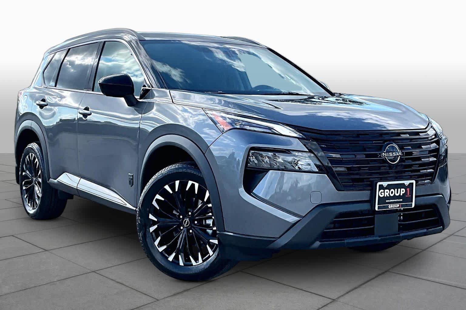 New 2027 Nissan Rogue Dark Armor FWD image 2