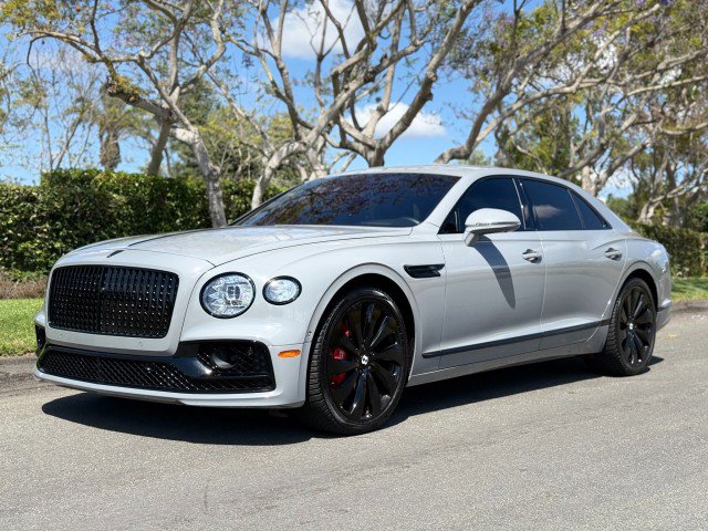 Used 2022 Bentley Flying Spur V8