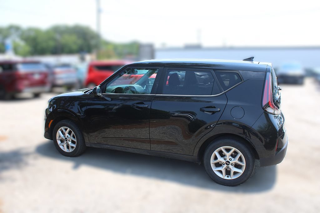 Certified 2024 Kia Soul LX w/ Option Group 015 FWD image 14