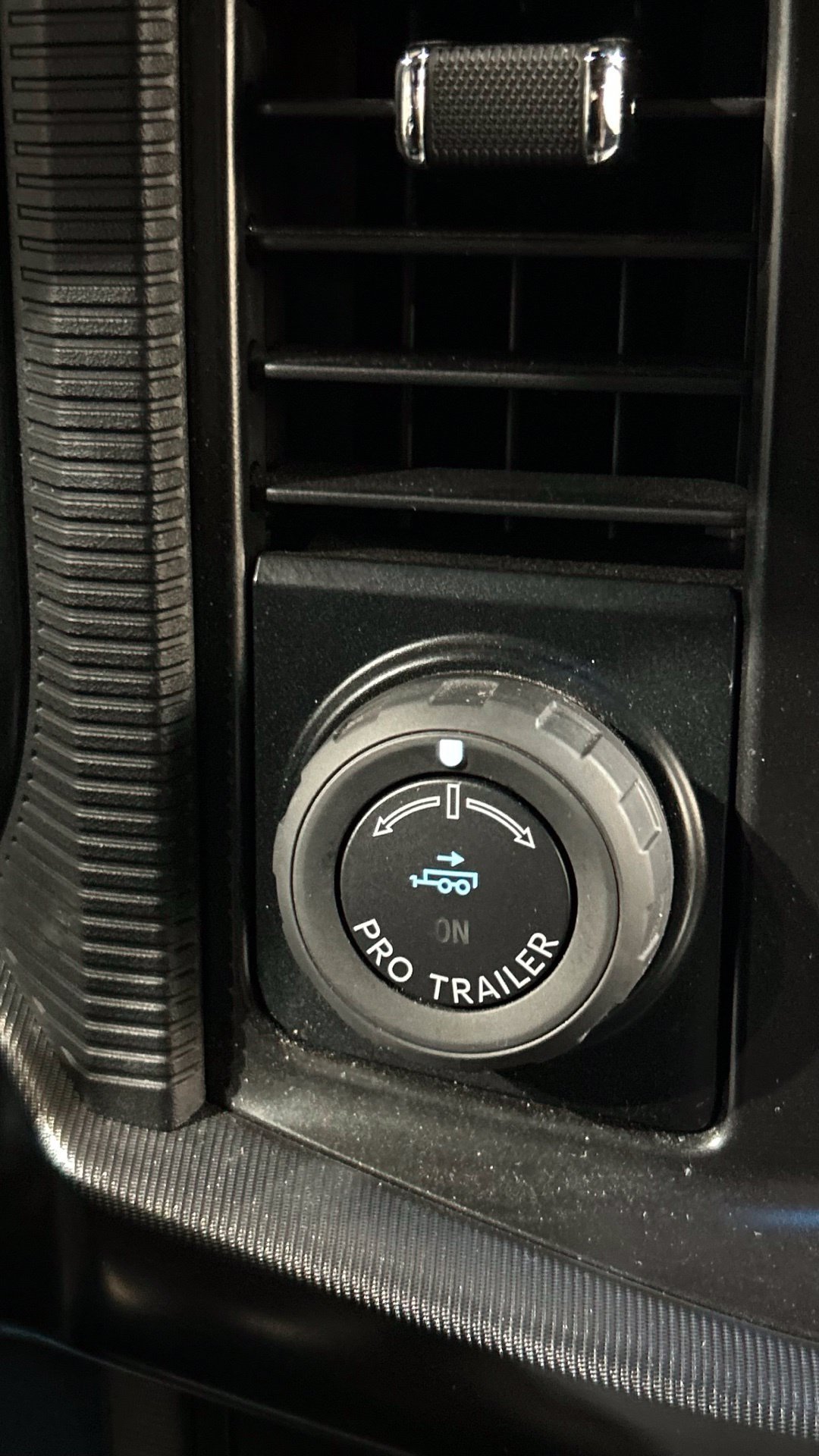 Used 2025 Ford F150 Platinum w/ Equipment Group 702A High AWD/4WD image 88