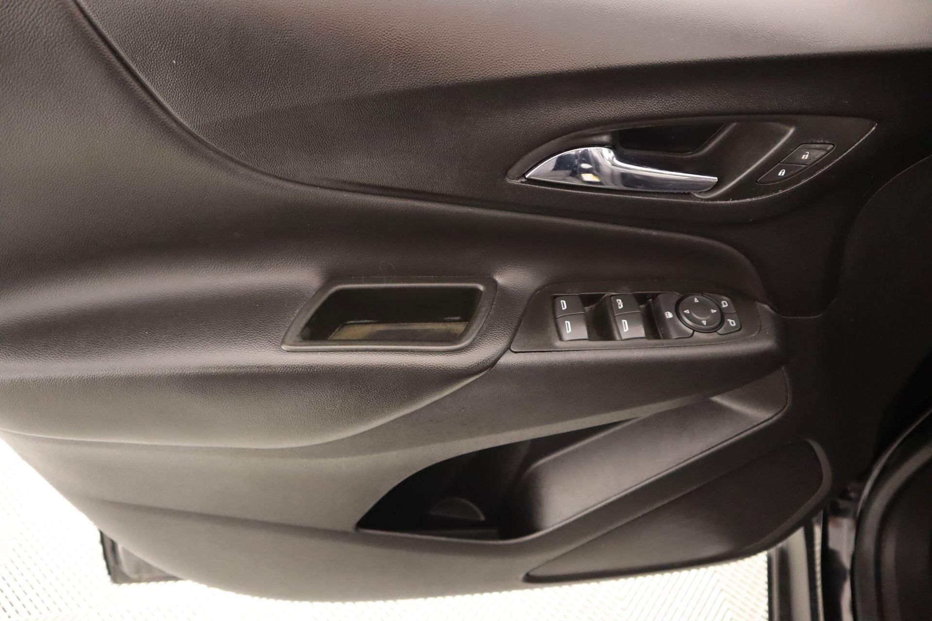 Used 2022 Chevrolet Equinox LT image 14