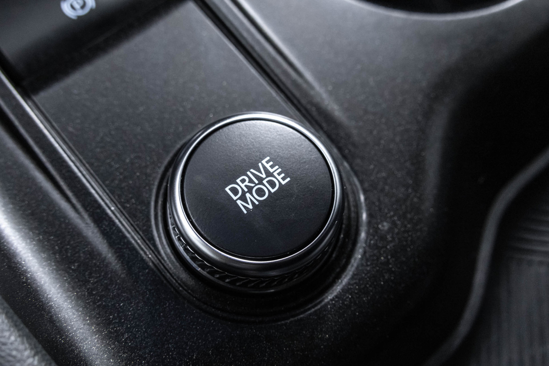 Used 2025 Ford Explorer ST-Line AWD/4WD image 32