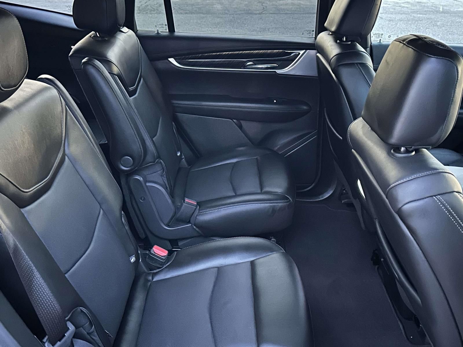 Used 2023 Cadillac XT6 Premium Luxury w/ Technology Package image 14