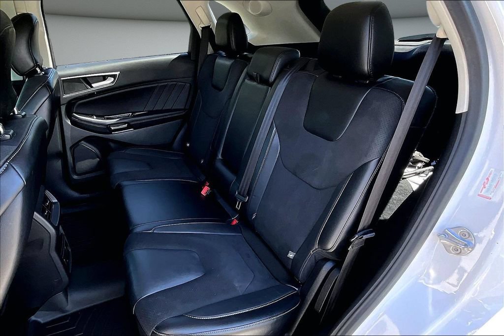 Used 2016 Ford Edge Sport w/ Equipment Group 401A AWD/4WD image 22