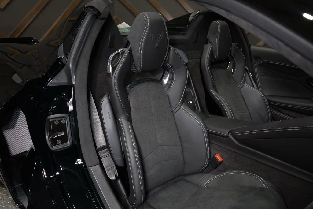 Used 2024 Chevrolet Corvette Z06 w/ Stealth Interior Trim Package image 27