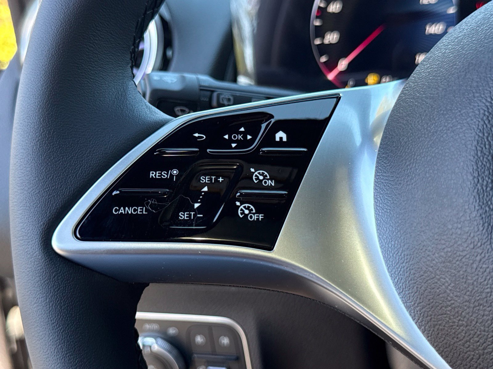 New 2026 Mercedes-Benz GLB 250 4MATIC image 23