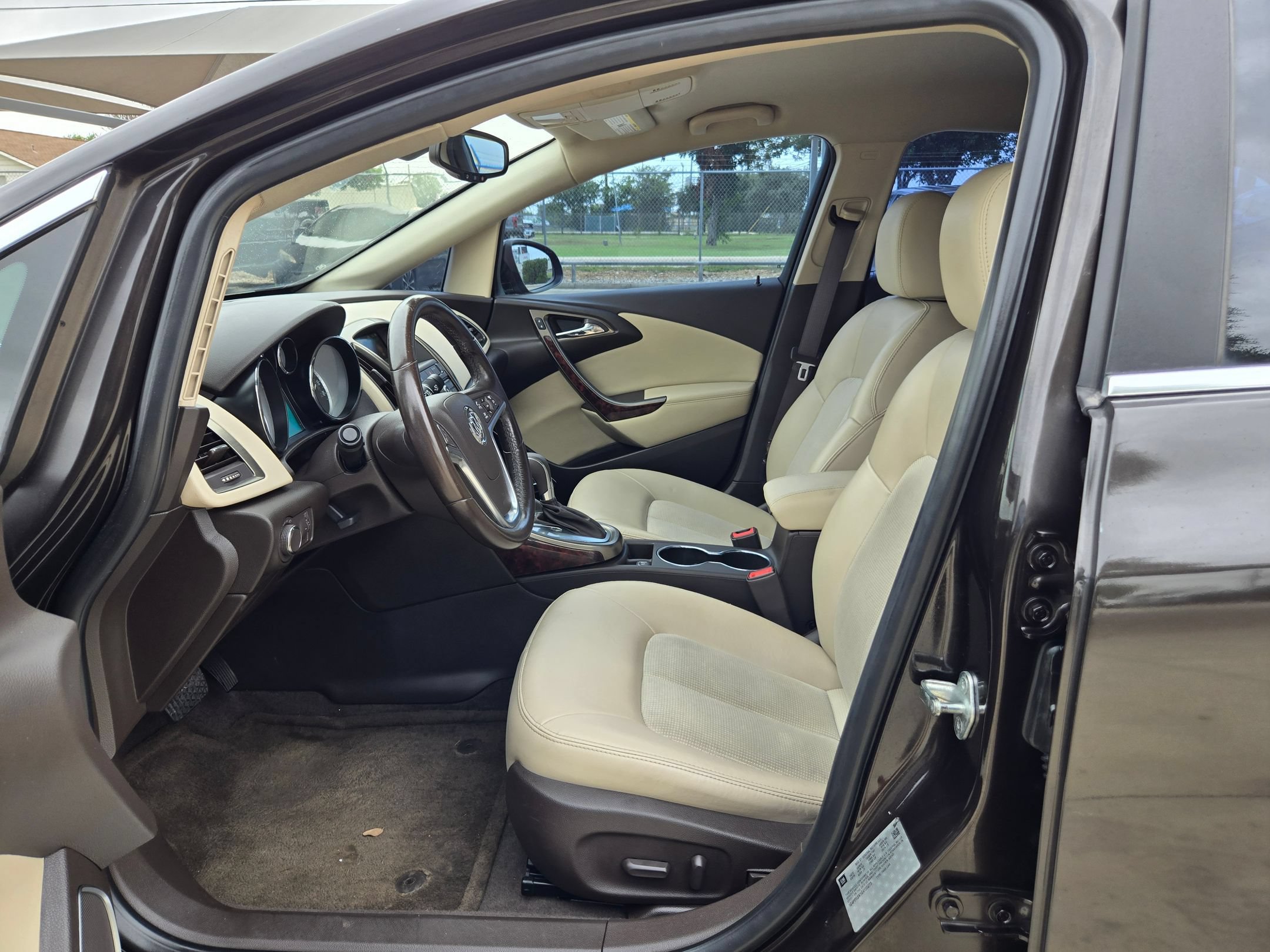 Certified 2016 Buick Verano w/ Comfort Package FWD image 9