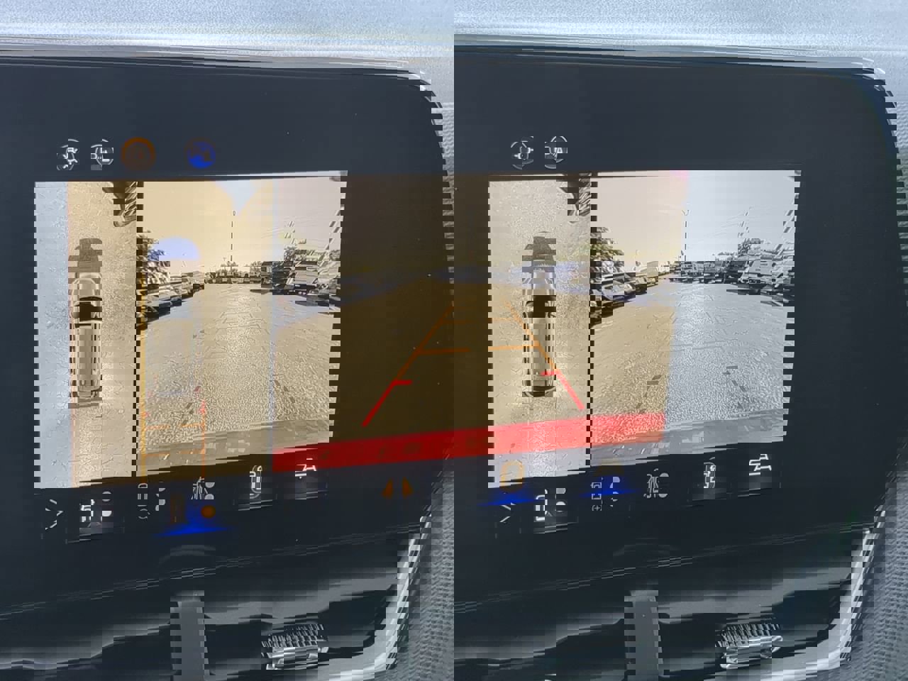 Certified 2025 Chevrolet Equinox LT w/ Safety and Technology Package image 20