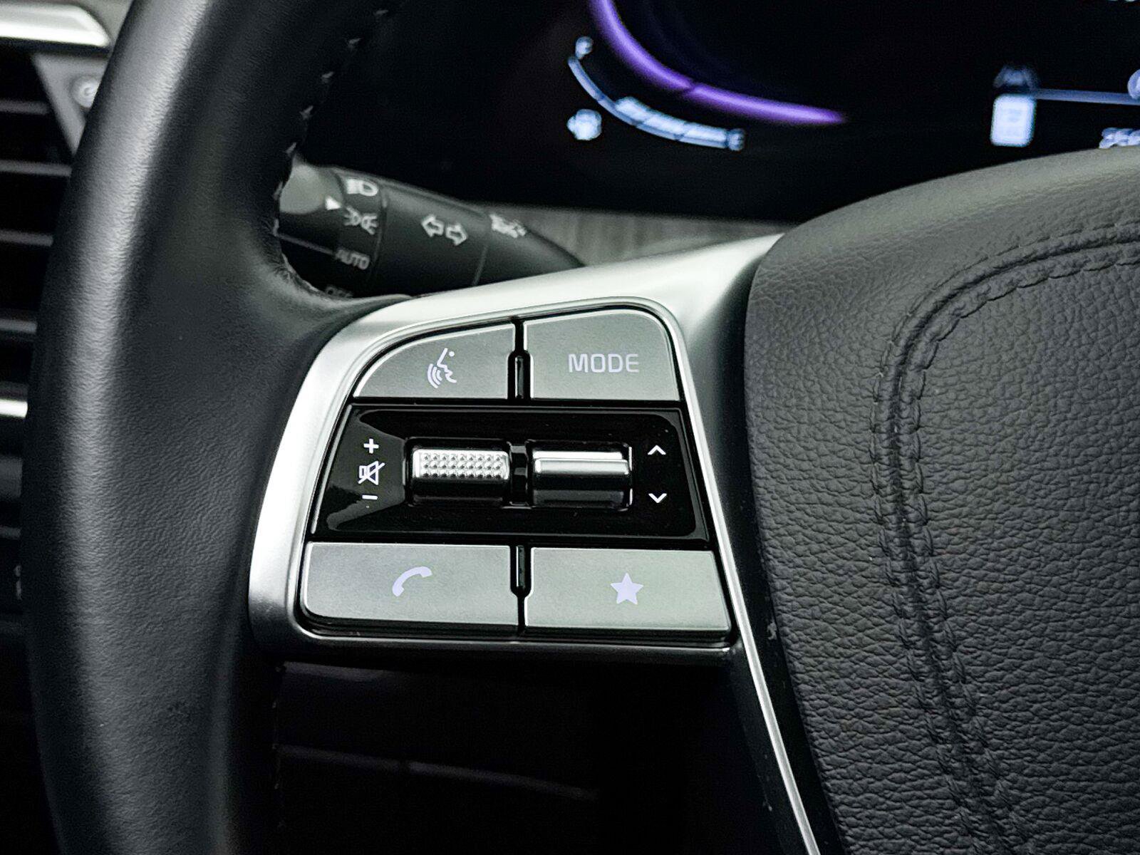 Used 2024 Kia Telluride EX FWD image 37