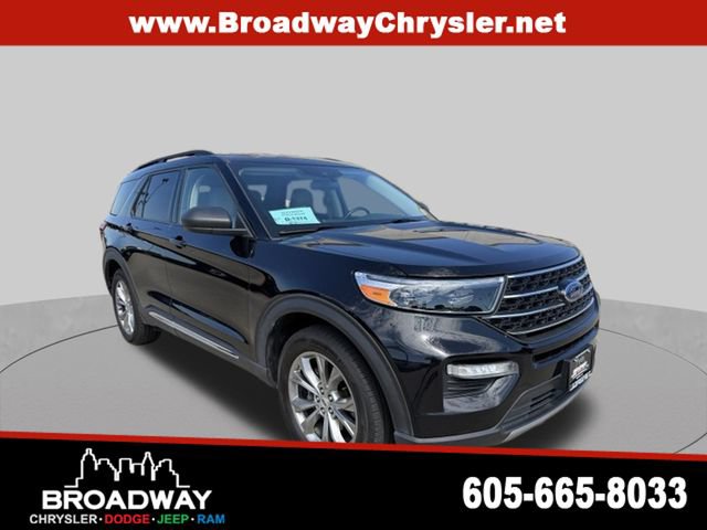 Used 2020 Ford Explorer XLT w/ Equipment Group 202A AWD/4WD image 1