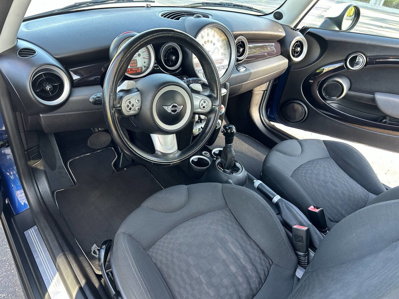 Used 2008 MINI Cooper Hardtop image 2