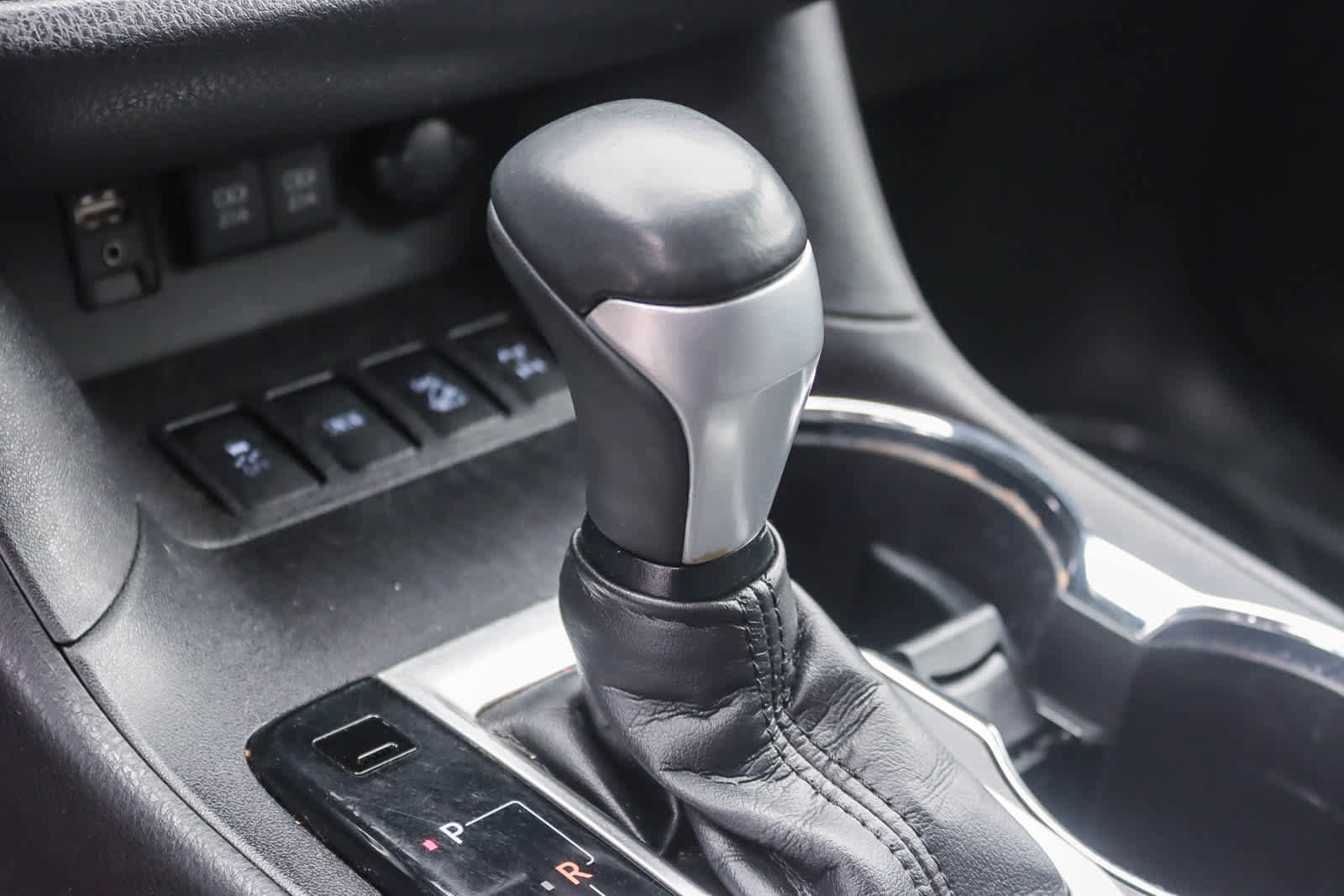 Used 2018 Toyota Highlander Limited image 19