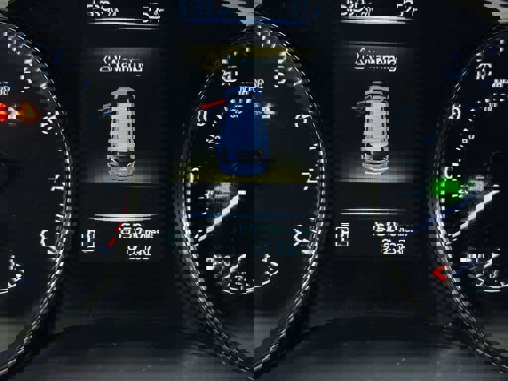 Used 2016 Nissan Rogue SL image 19