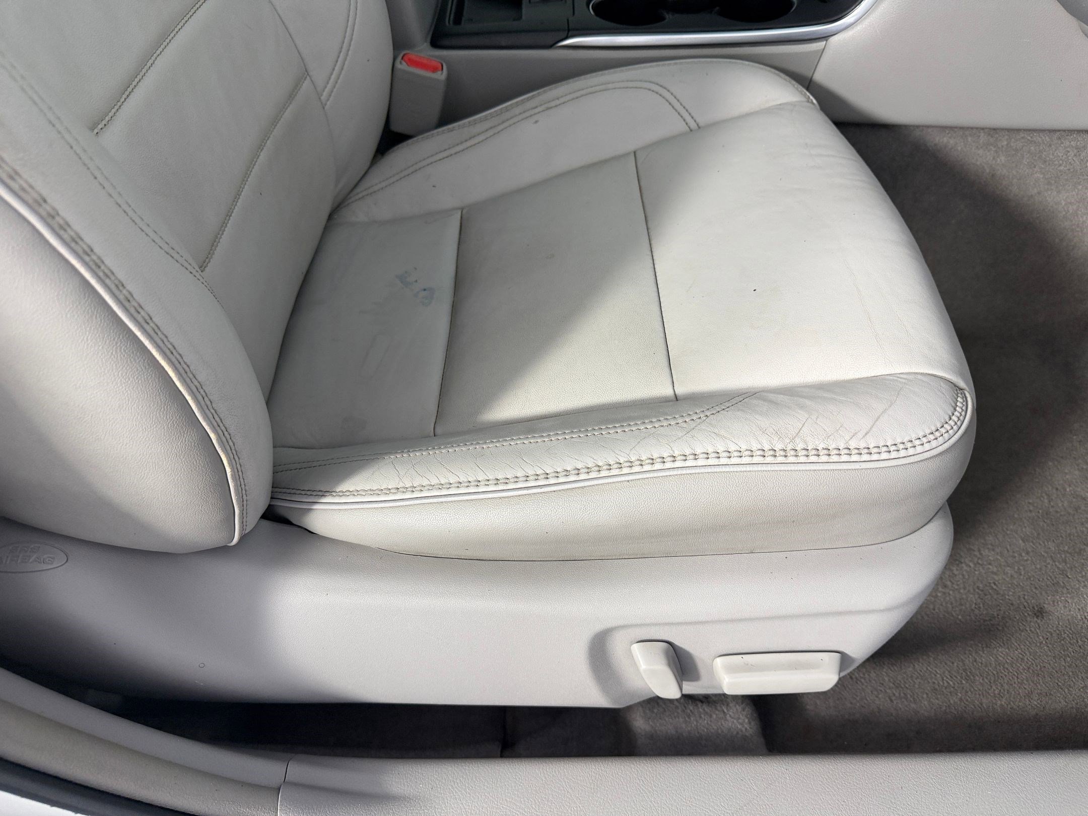 Used 2017 Toyota Camry XLE FWD image 32