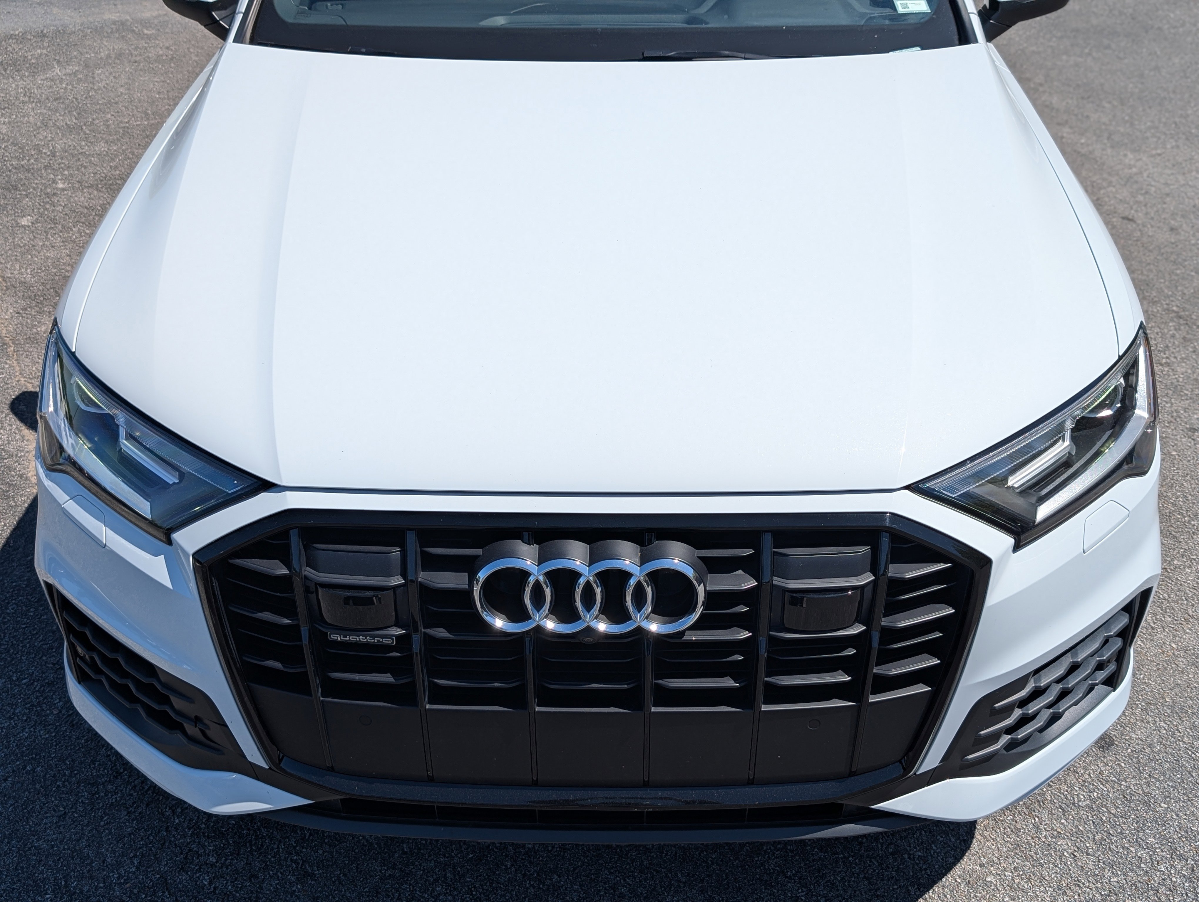 Used 2022 Audi Q7 3.0T Premium Plus w/ Premium Plus Package AWD/4WD image 13