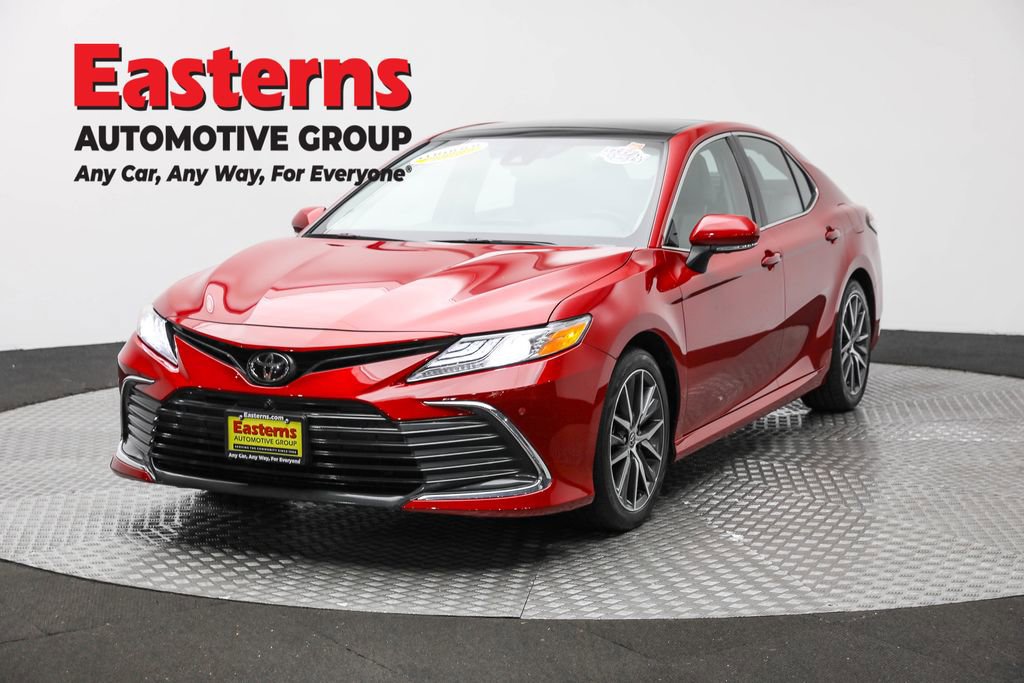 Used 2023 Toyota Camry XLE w/ Navigation Package image 1