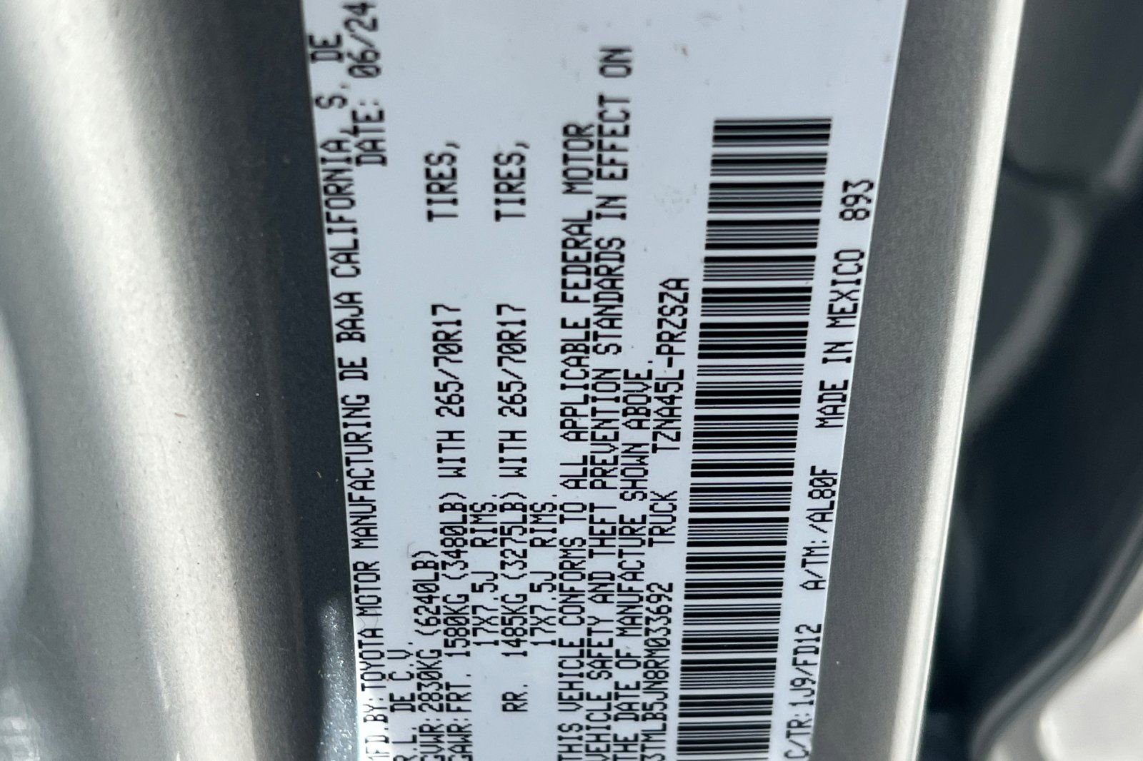 Certified 2024 Toyota Tacoma TRD Off-Road image 24