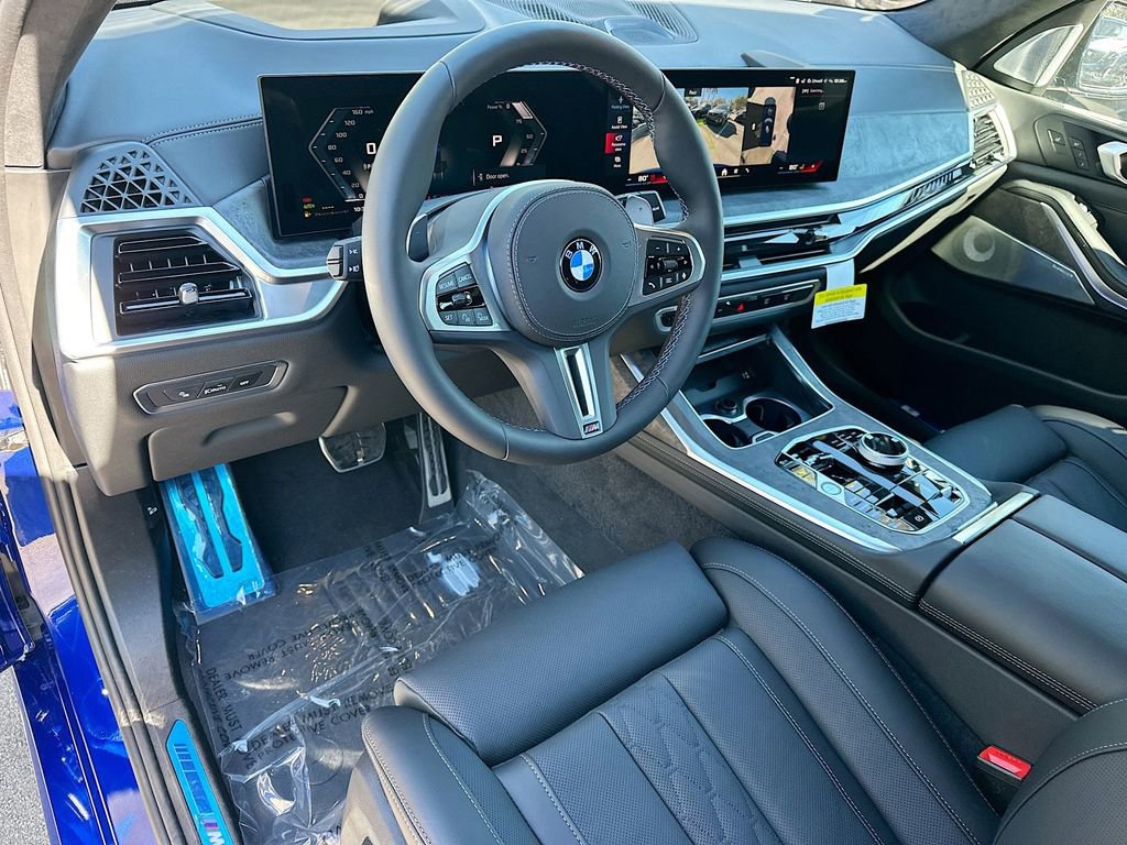 New 2026 BMW X7 M60i image 7