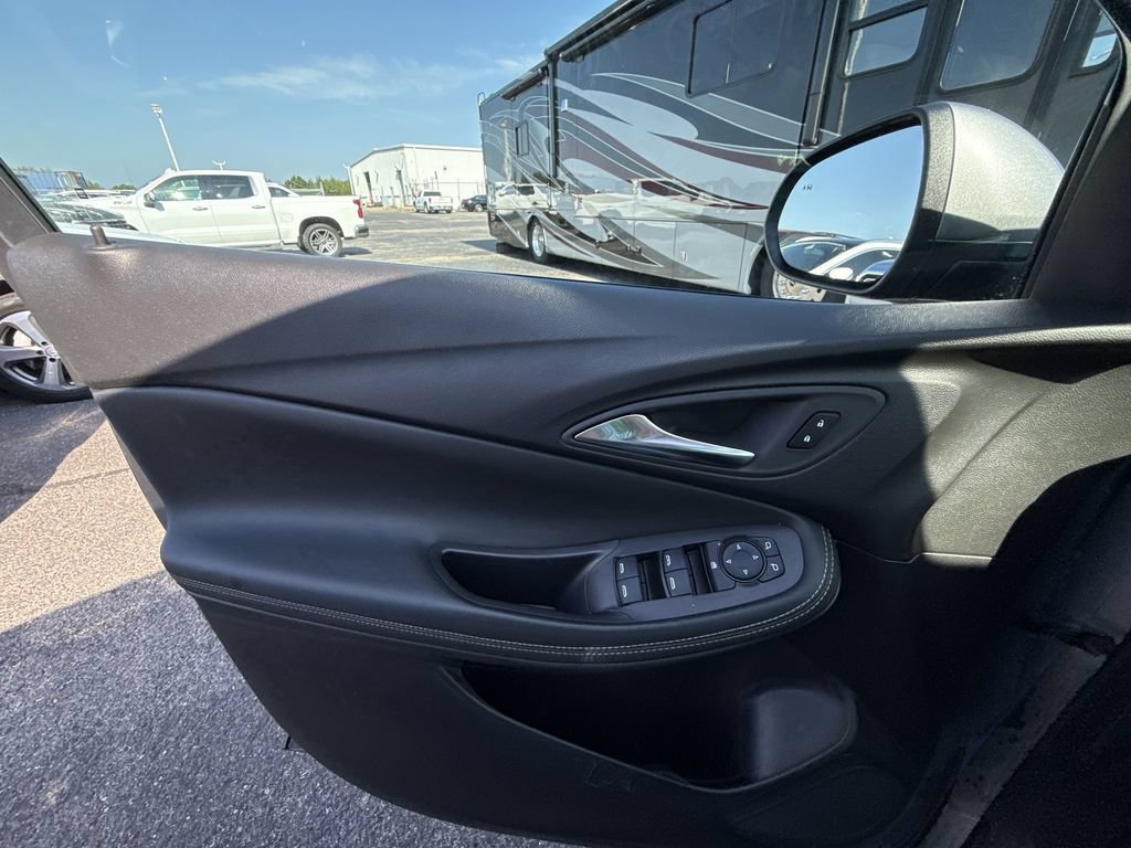 Certified 2026 Buick Encore GX Preferred FWD image 29