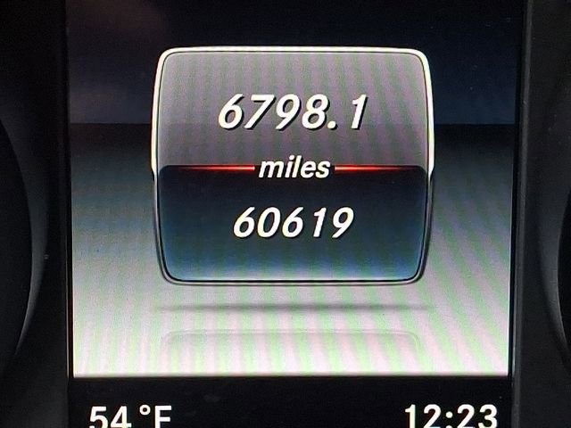 Used 2019 Mercedes-Benz GLC 350e 4MATIC image 24