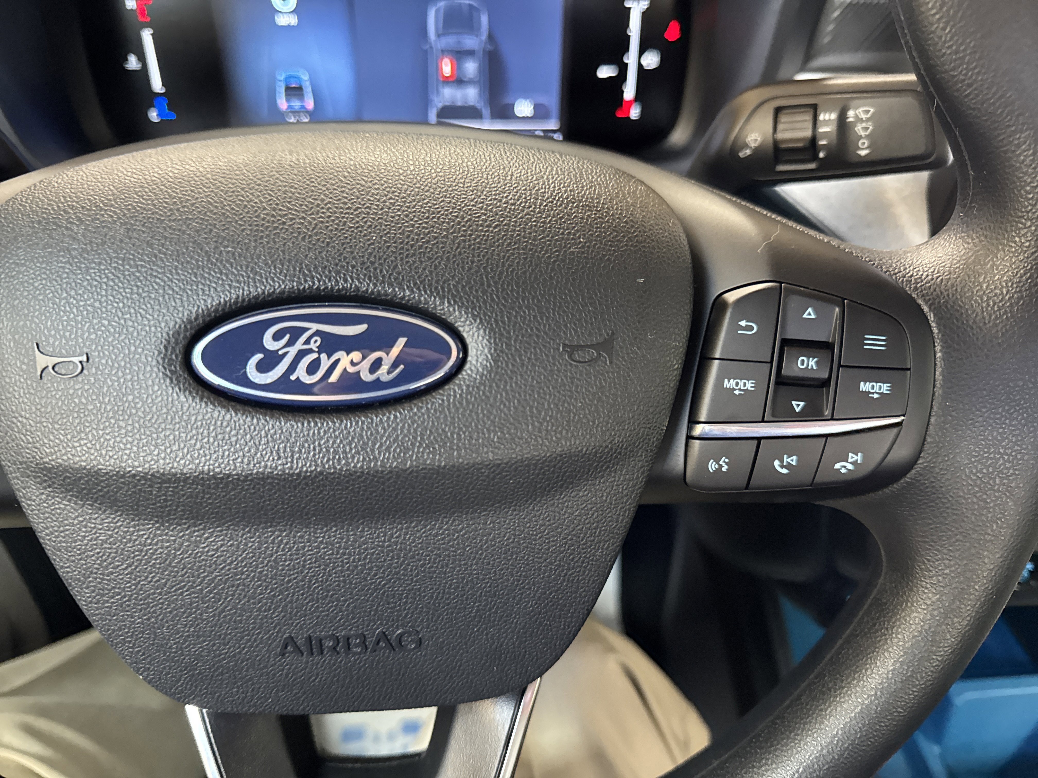 New 2025 Ford Maverick XLT image 28