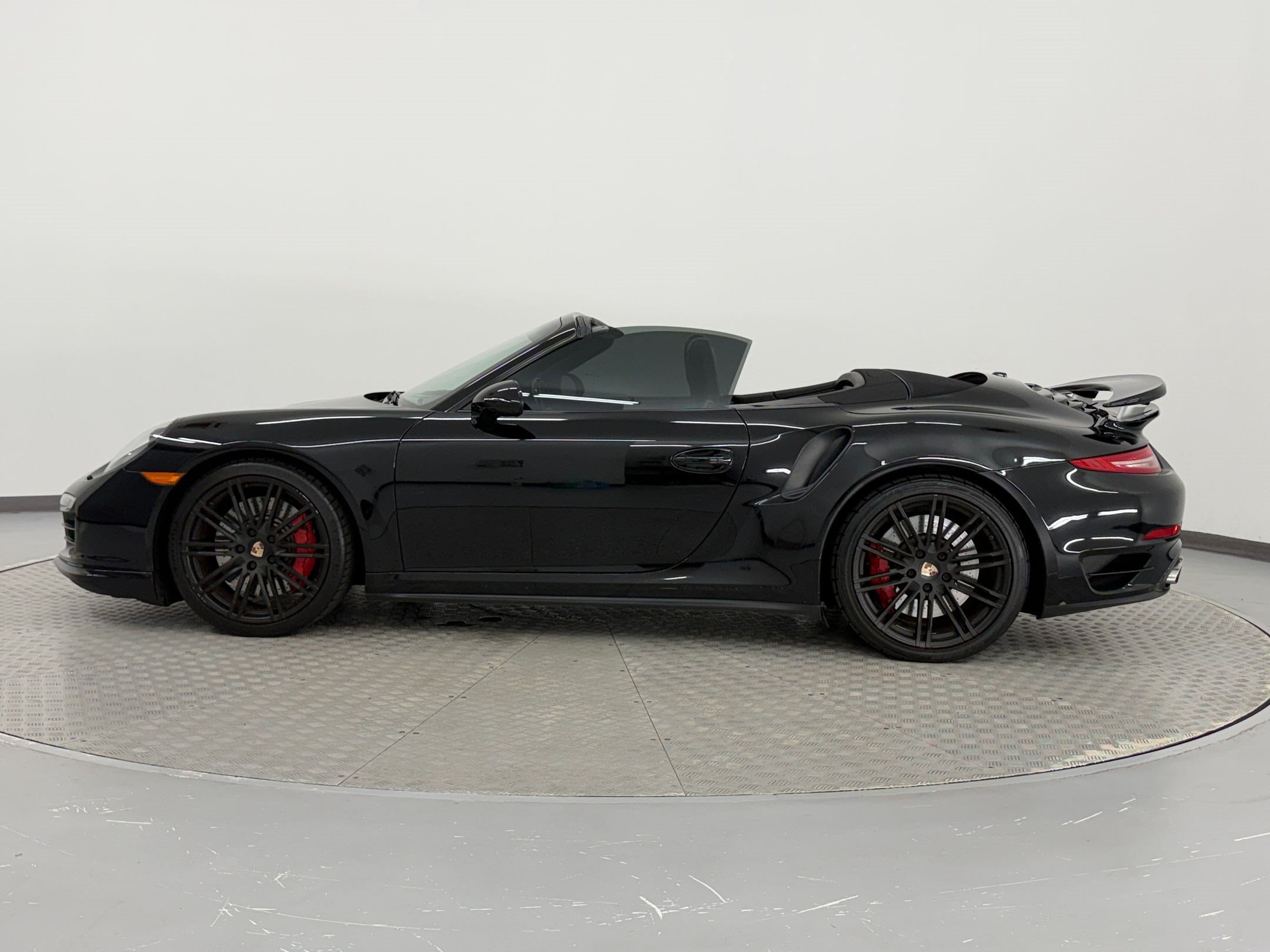 Used 2014 Porsche 911 Turbo AWD/4WD image 2
