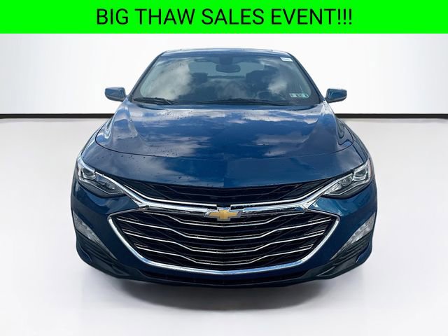 Used 2019 Chevrolet Malibu Premier w/ Sun and Wheel Package image 2