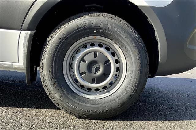 New 2026 Mercedes-Benz Sprinter 2500 image 28