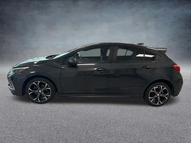 Used 2019 Chevrolet Cruze LT w/ LT True North Edition image 10