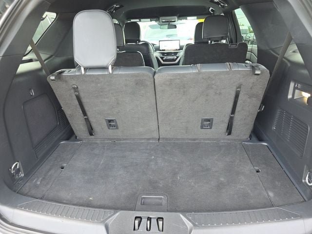 Used 2025 Ford Explorer ST-Line AWD/4WD image 21