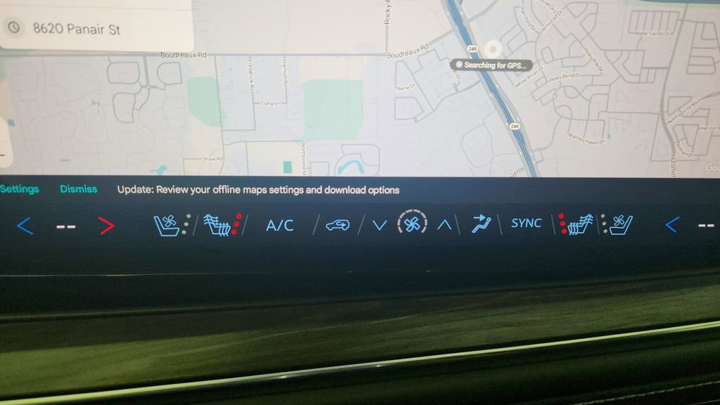 Certified 2025 Chevrolet Tahoe Premier image 23