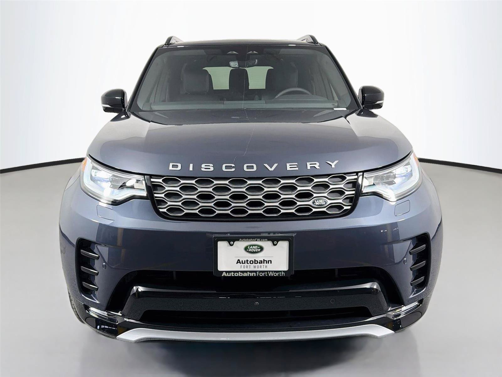 New 2026 Land Rover Discovery Limited Edition AWD/4WD image 2