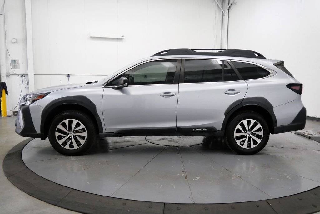 Used 2024 Subaru Outback AWD/4WD image 4