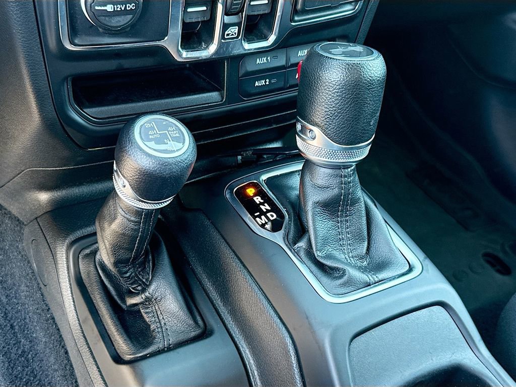 Used 2023 Jeep Wrangler Unlimited w/ Cold Weather Group image 18