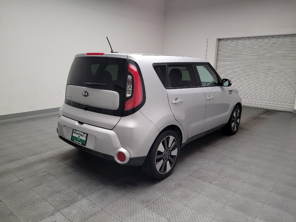 Used 2015 Kia Soul ! FWD image 9