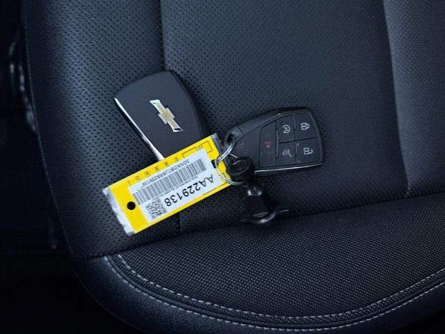 Used 2024 Chevrolet Blazer EV LT image 16