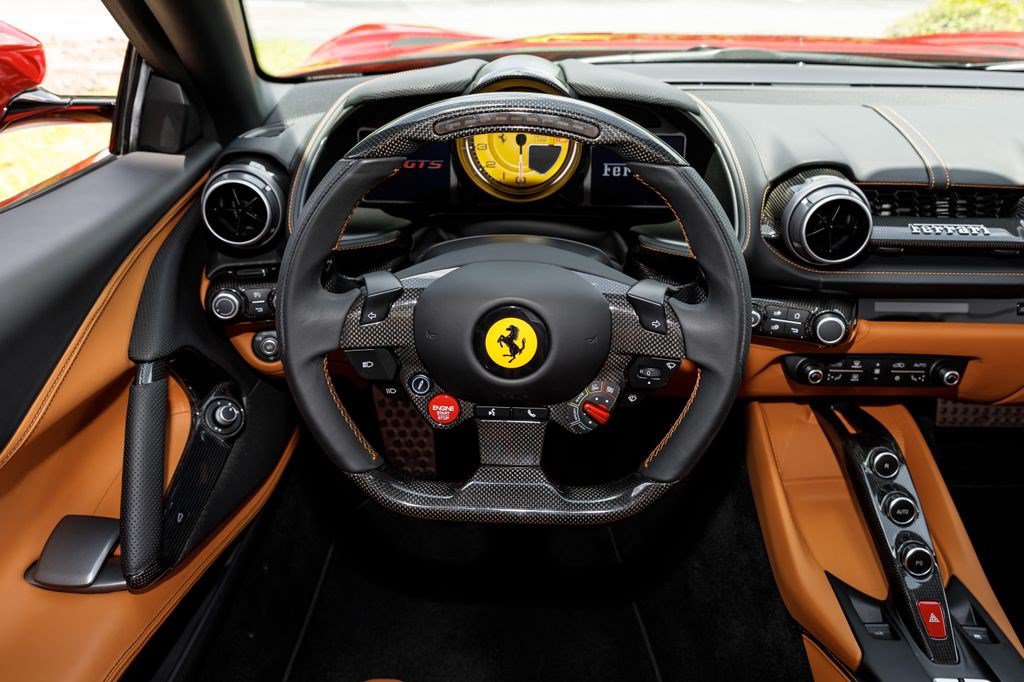 Used 2023 Ferrari 812 GTS RWD image 21
