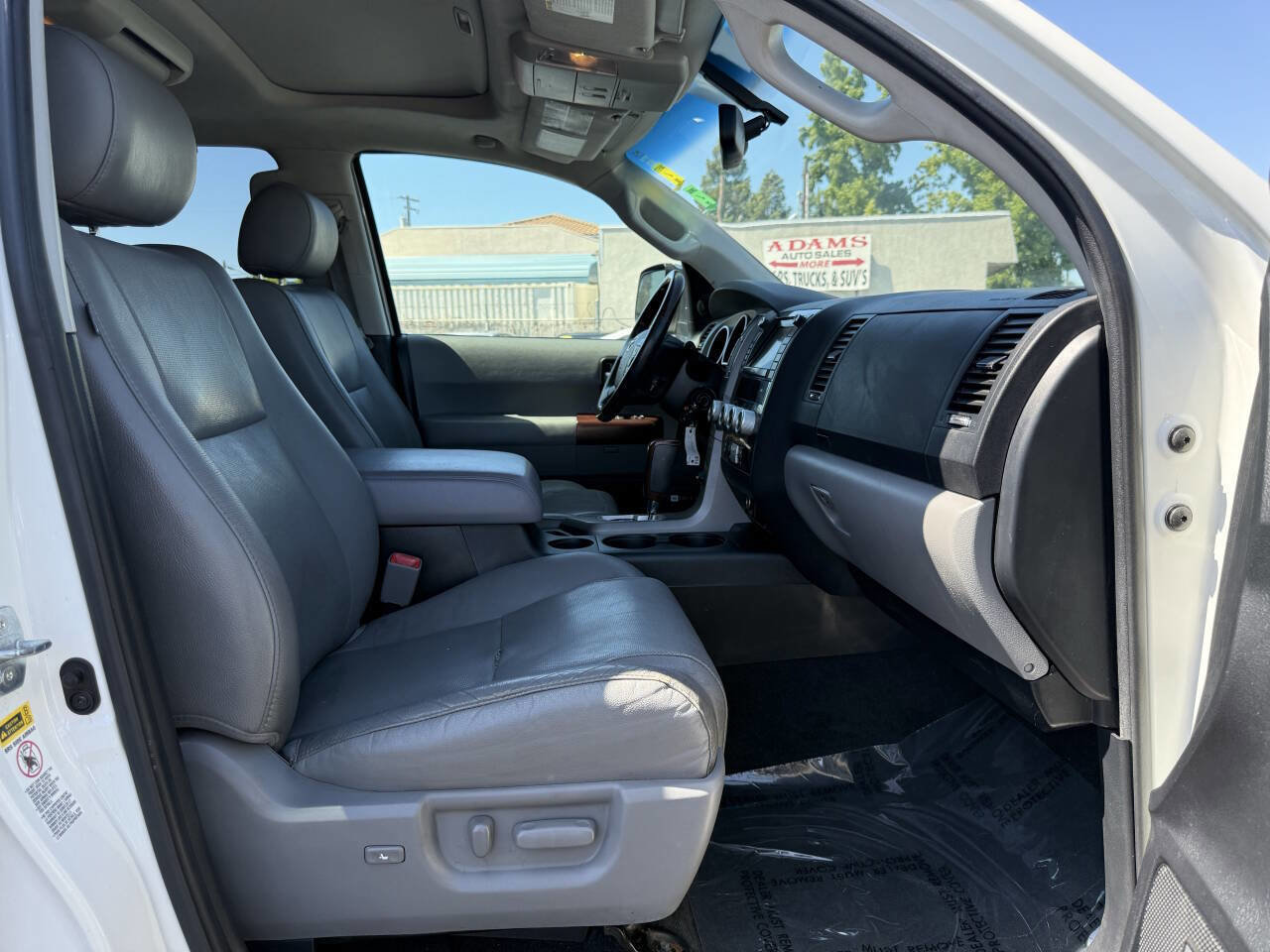 Used 2012 Toyota Sequoia Platinum image 10