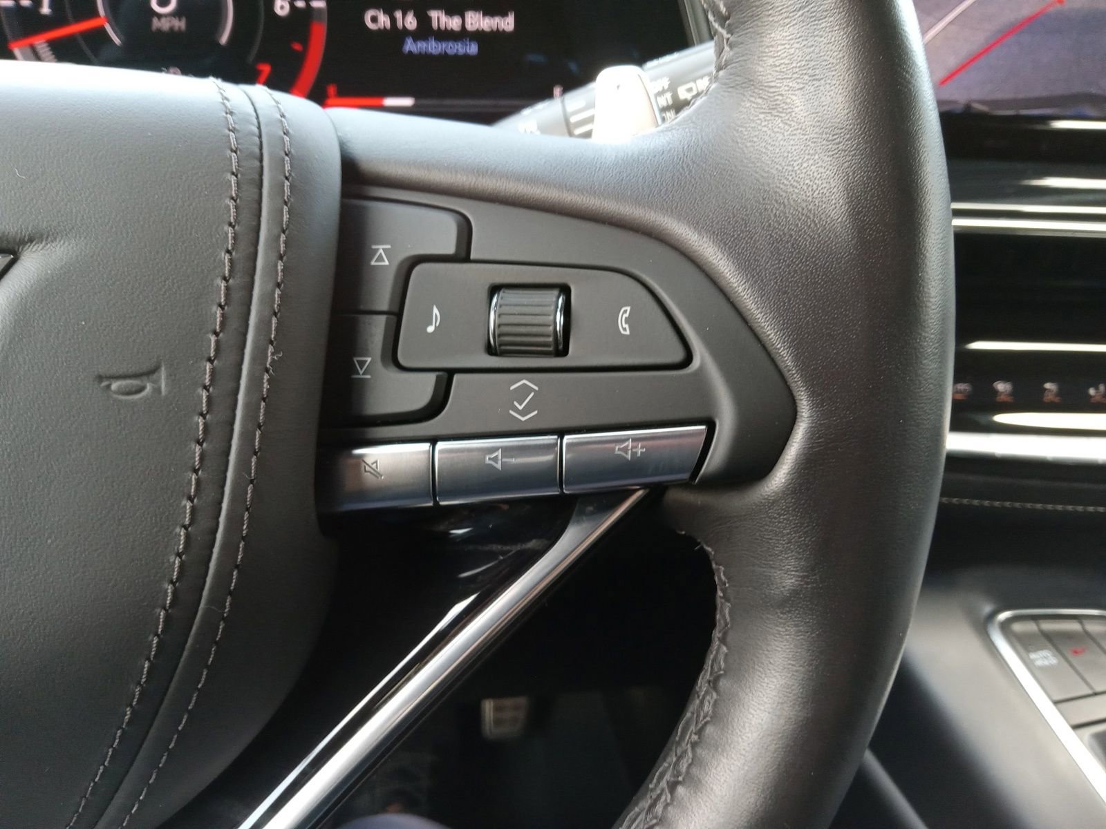 Used 2024 Cadillac Escalade V w/ Heavy-Duty Trailer Package image 23