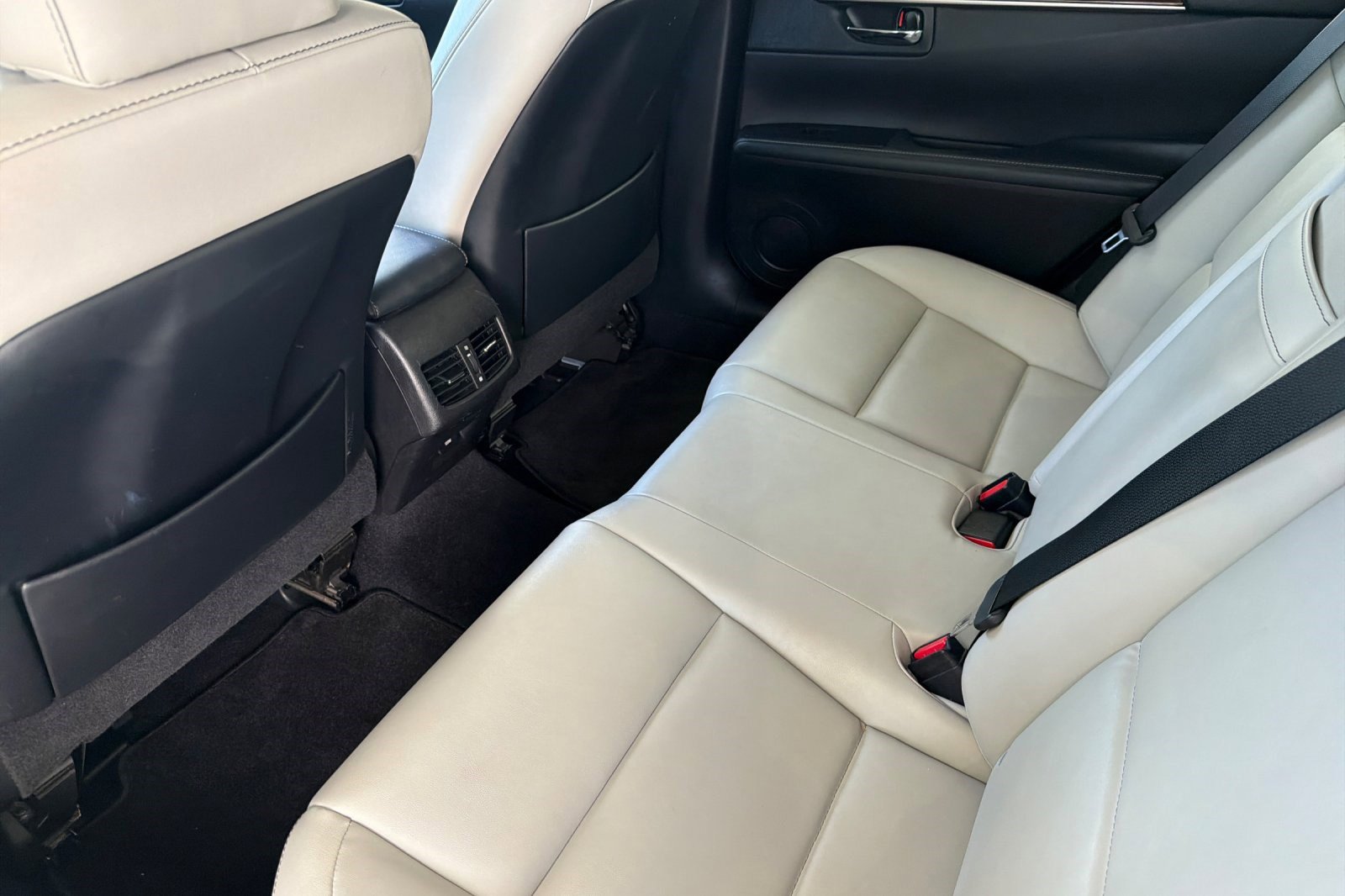 Used 2013 Lexus ES 350 w/ Premium Pkg FWD image 15