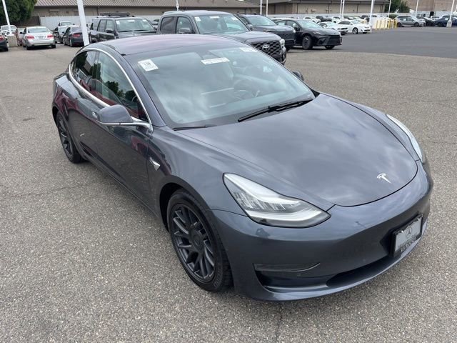 Used 2018 Tesla Model 3 Long Range RWD image 3