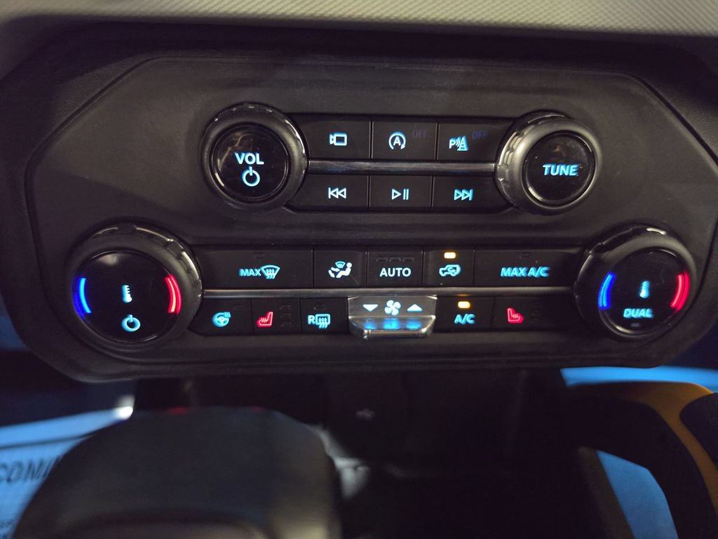 Used 2022 Ford Bronco Badlands AWD/4WD image 16