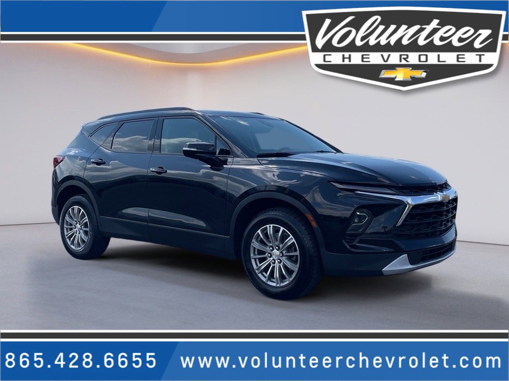 Used 2024 Chevrolet Blazer LT image 1
