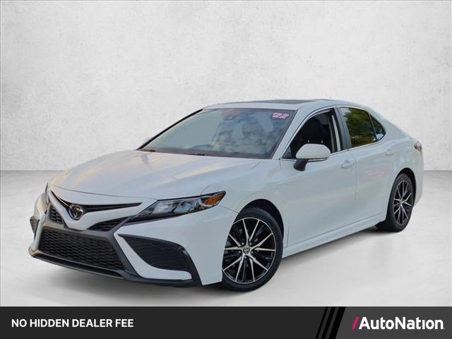 Certified 2022 Toyota Camry SE w/ Convenience Package FWD image 1