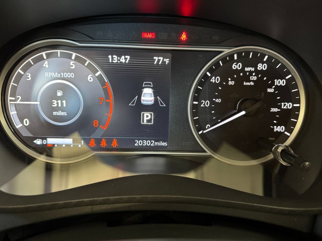 Used 2025 Nissan Versa SV FWD image 19